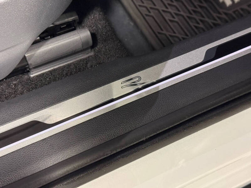 2024 Volkswagen Tiguan SEL R-Line 4Motion