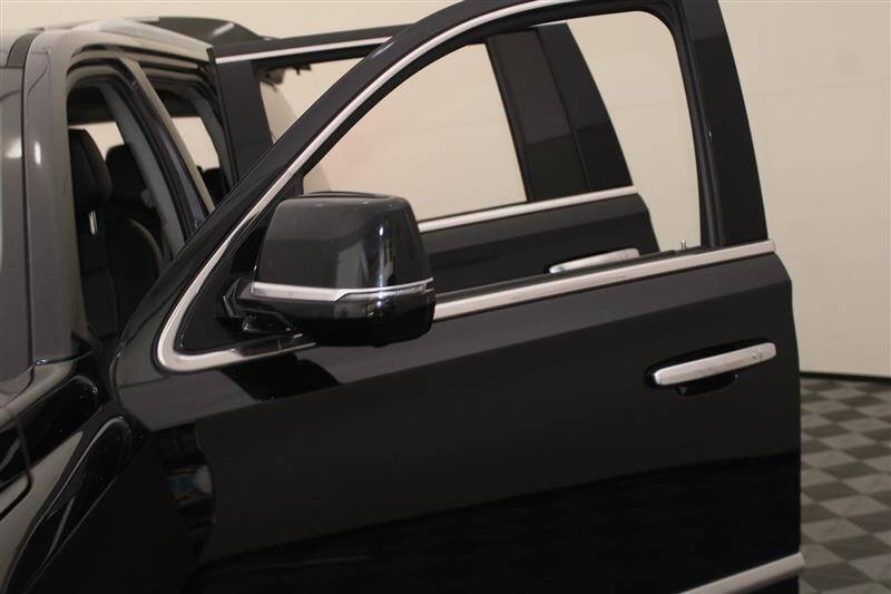 2018 Cadillac Escalade ESV Luxury