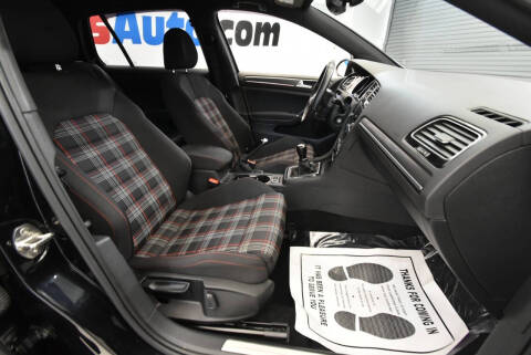 2020 Volkswagen Golf GTI SE