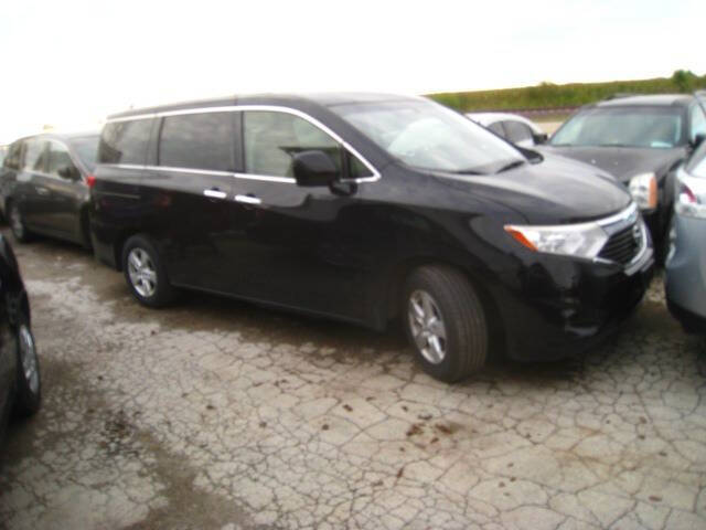 Nissan Quest's photo