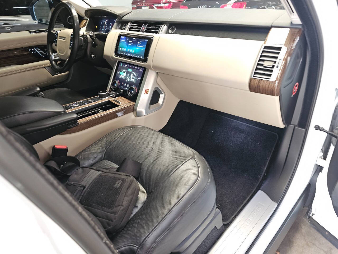 2018 Land Rover Range Rover 12