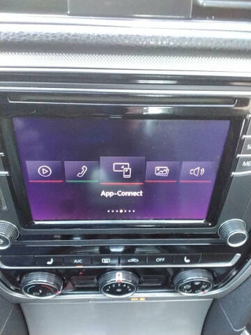 2019 Volkswagen Passat Wolfsburg