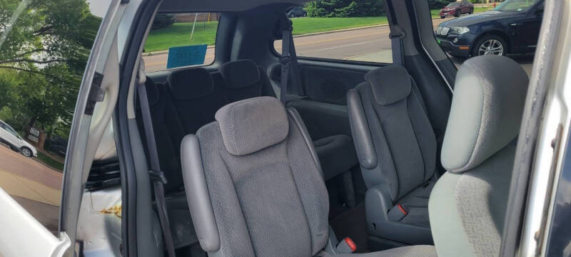2005 Dodge Grand Caravan SE