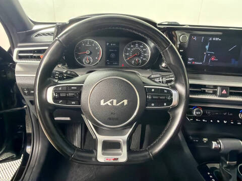 2022 Kia K5