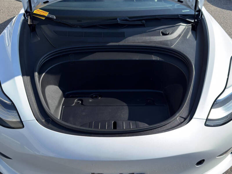 2019 Tesla Model 3 Mid Range