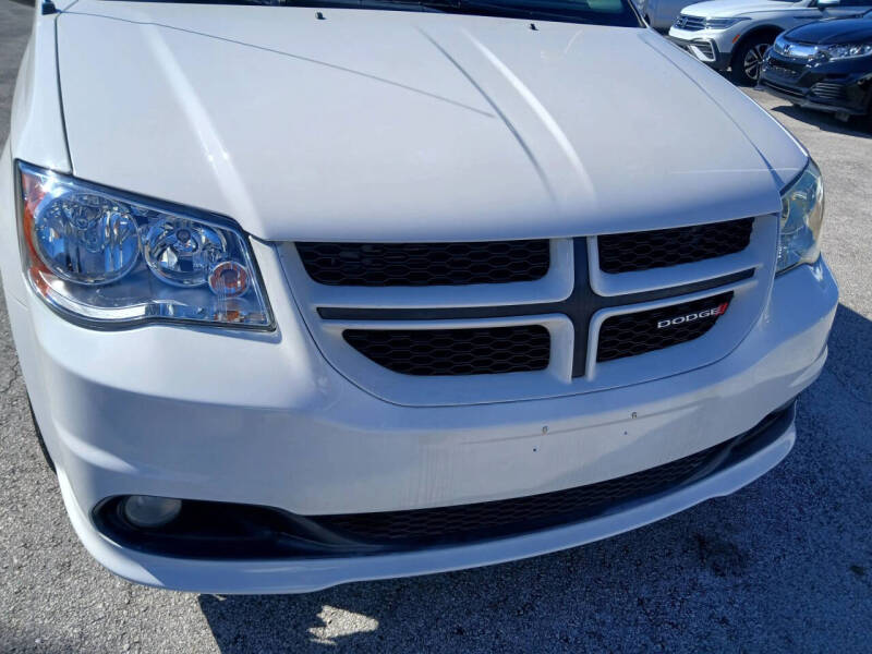 2013 Dodge Grand Caravan R/T