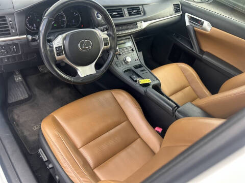 2013 Lexus CT 200h