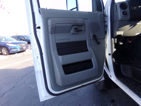 2019 Ford E-Series E-450 SD