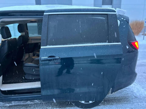 2022 Chrysler Pacifica Hybrid Touring L