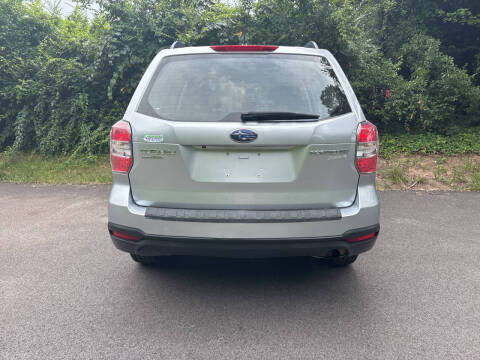 2015 Subaru Forester 2.5i