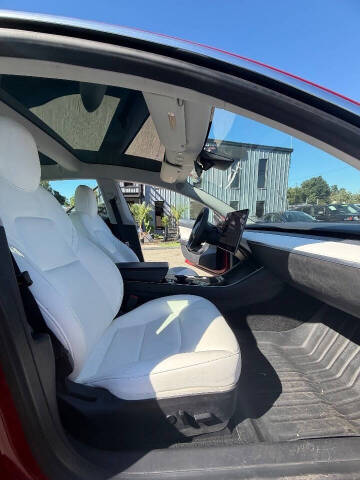 2020 Tesla Model 3 Standard Range