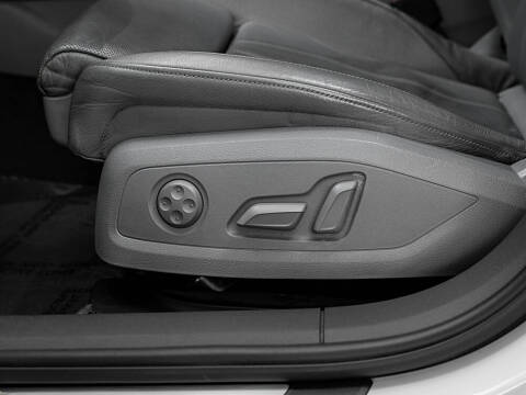 2018 Audi A4 2.0T quattro Prestige