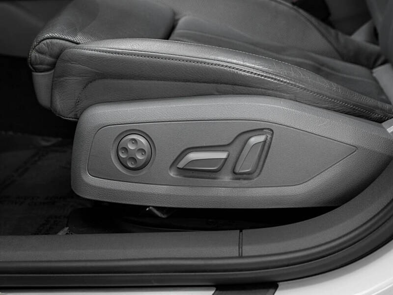 2018 Audi A4 2.0T quattro Prestige