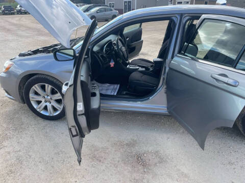 2013 Chrysler 200 LX