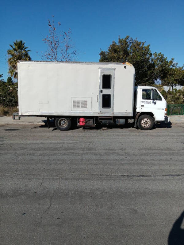 1995 Isuzu NPR for sale at Nueva Italia Motors in Ventura CA