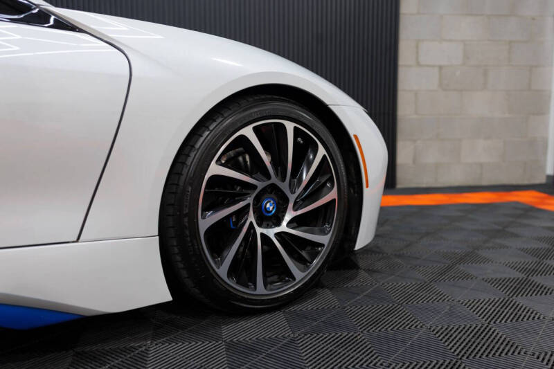 2015 BMW i8