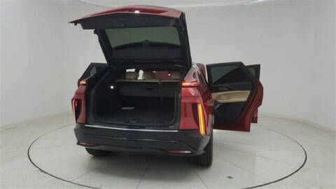 2025 Cadillac LYRIQ Luxury 3