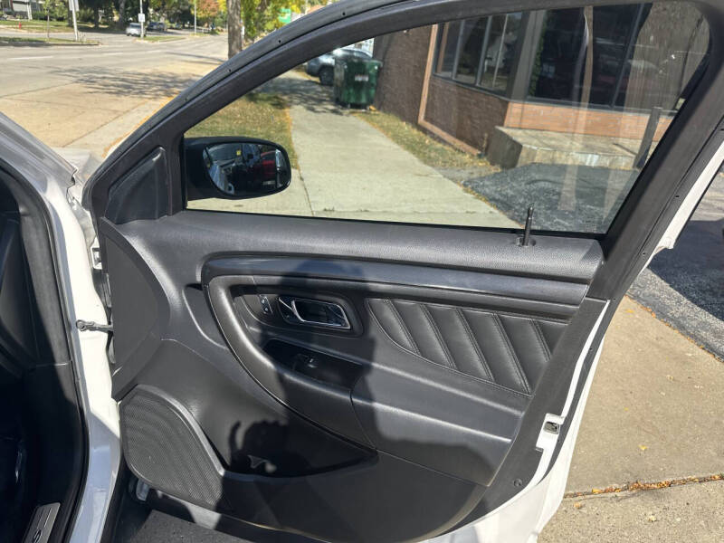 2017 Ford Taurus SHO