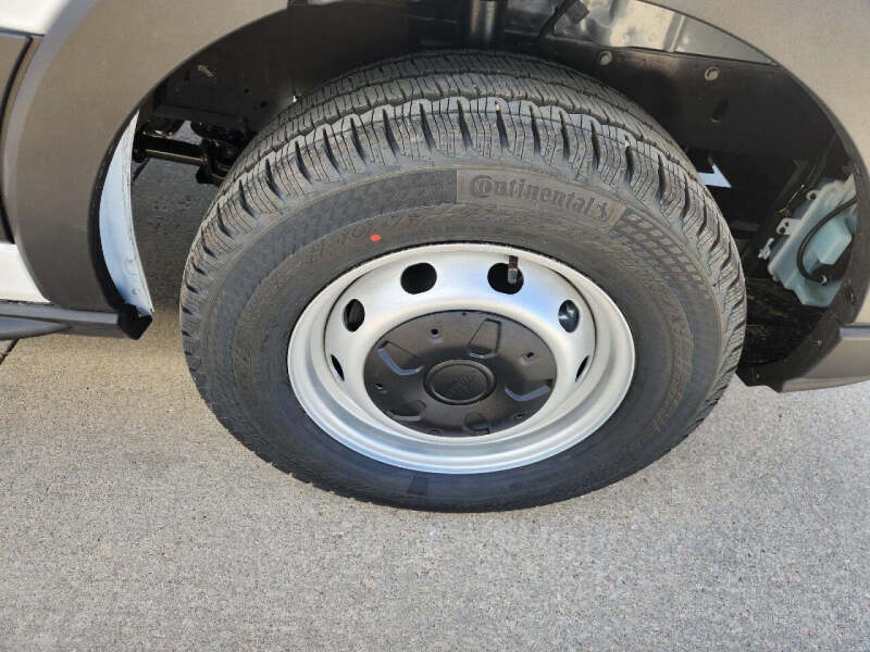 2025 Ford Transit 250