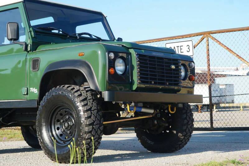 2000 Land Rover Defender