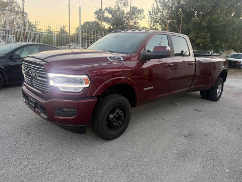 2022 RAM 3500 Laramie
