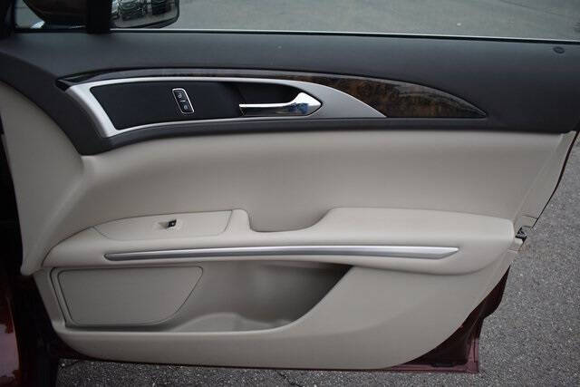 2016 Lincoln MKZ Hybrid