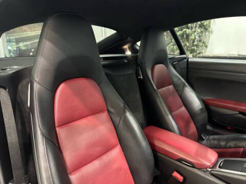 2019 Porsche 718 Cayman