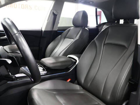 2019 Audi Q8 quattro Premium Plus 55 TFSI