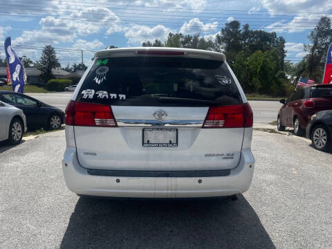2004 Toyota Sienna