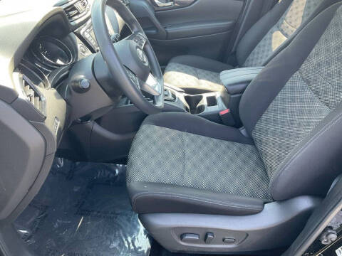 2020 Nissan Rogue Sport SV