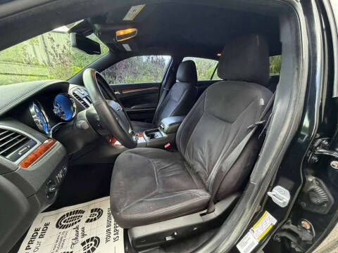 2012 Chrysler 300