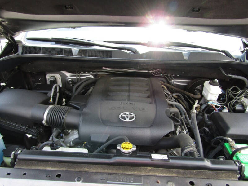 2014 Toyota Tundra SR5 photo 23