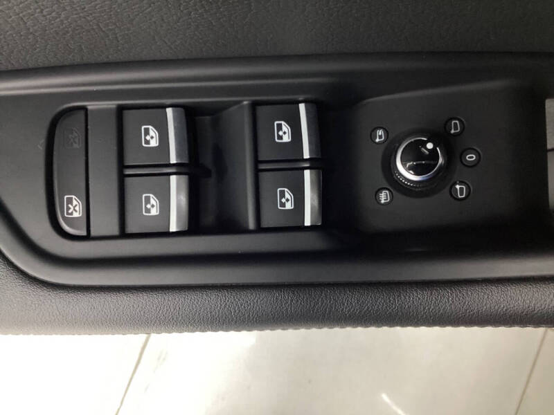 2019 Audi A4 quattro Premium Plus 45 TFSI