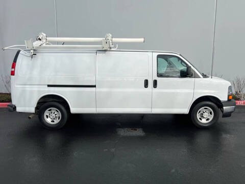 2022 Chevrolet Express 3500