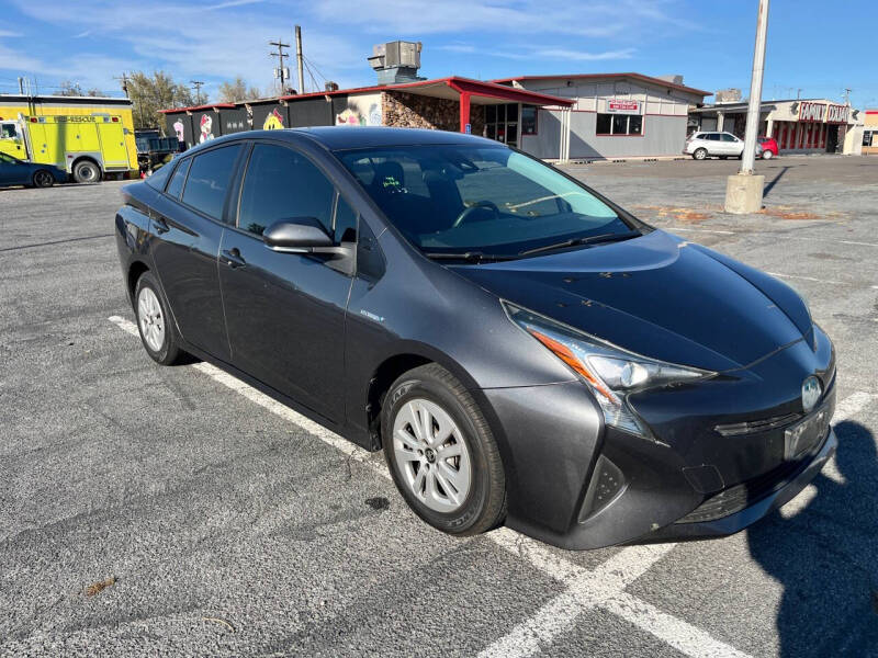 2018 Toyota Prius One photo 8