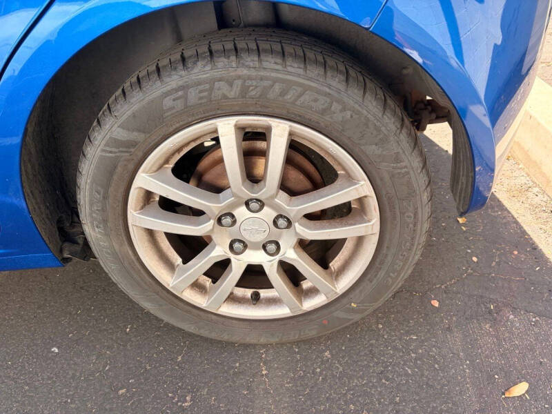 2016 Chevrolet Sonic LT Auto
