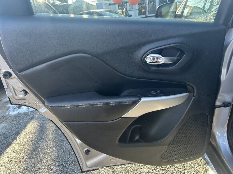 2018 Jeep Cherokee Latitude Plus