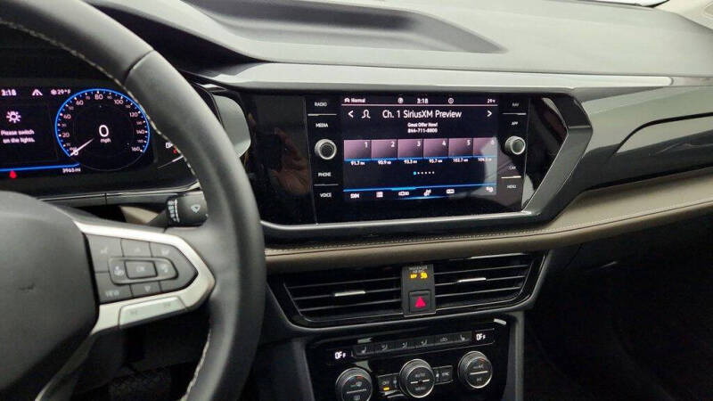 2023 Volkswagen Taos SEL 4Motion