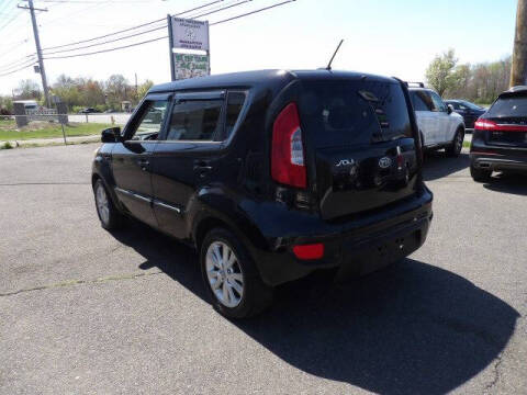 2012 Kia Soul +