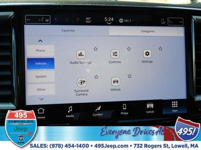 2026 Chrysler Pacifica Select