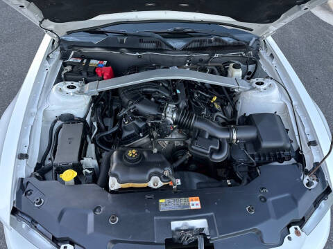 2012 Ford Mustang V6 Premium