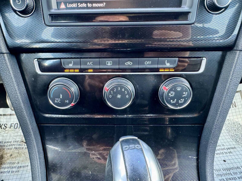 2017 Volkswagen Golf GTI SE