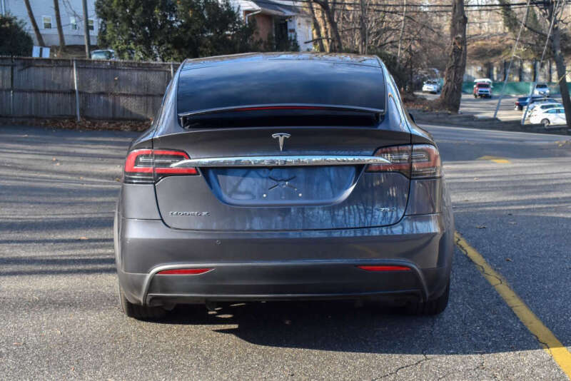 2018 Tesla Model X 75D