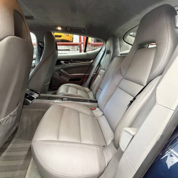 2011 Porsche Panamera Turbo