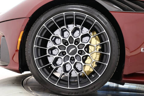 2023 Aston Martin DBS