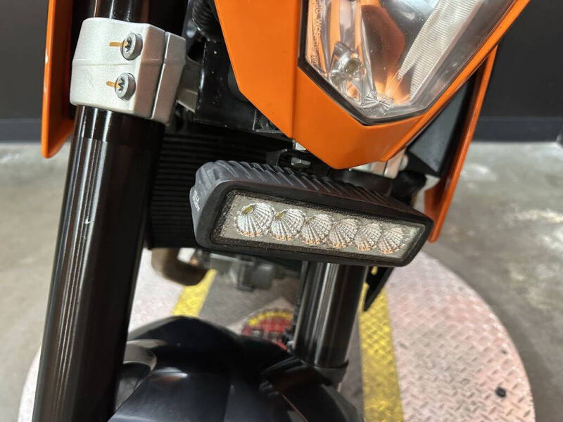 2017 KTM 690 Duke