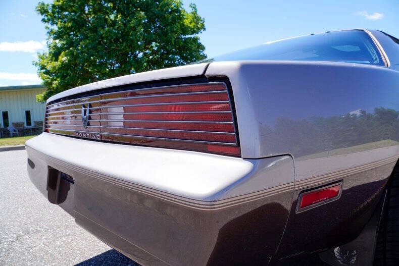 1984 Pontiac Firebird