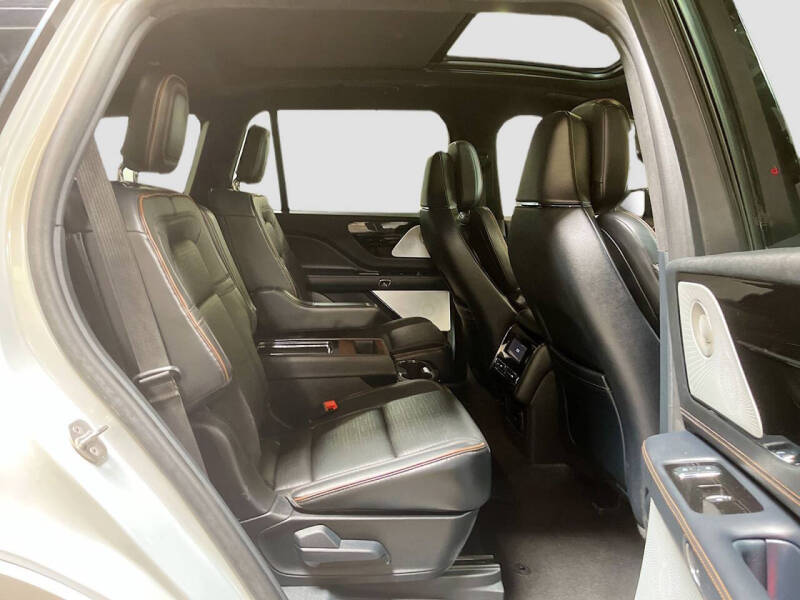 2025 Lincoln Aviator Black Label