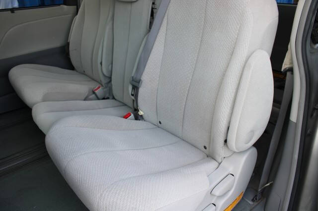 2011 Toyota Sienna