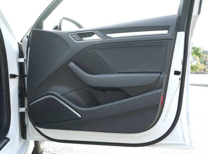 2015 Audi S3 2.0T quattro Prestige